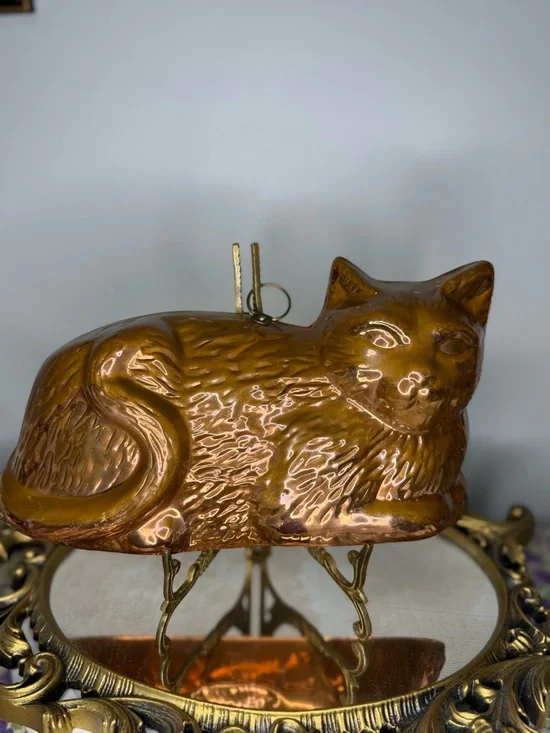 Vintage Copper Cat mold wall hanging - Picture 3 of 10